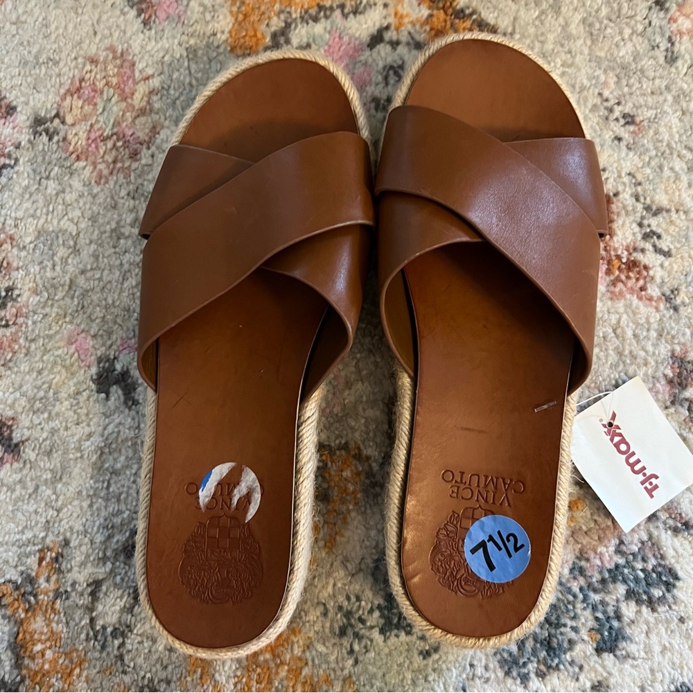 NWT Vince Camuto sandals